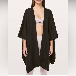 Lululemon Free to Coast Wrap